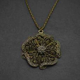 Collier fantaisie "Old Rose" en métal bronze vieilli et strass