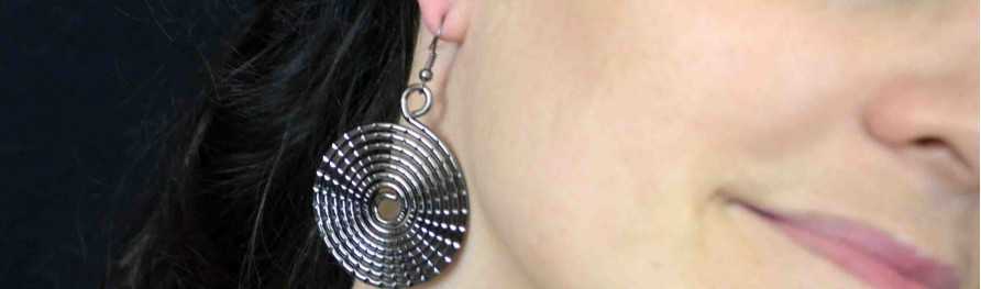Grand choix de boucles d'oreilles fantaisie en métal doré ou argenté, orientales, pas cher | Les Bijoux de Camille 
